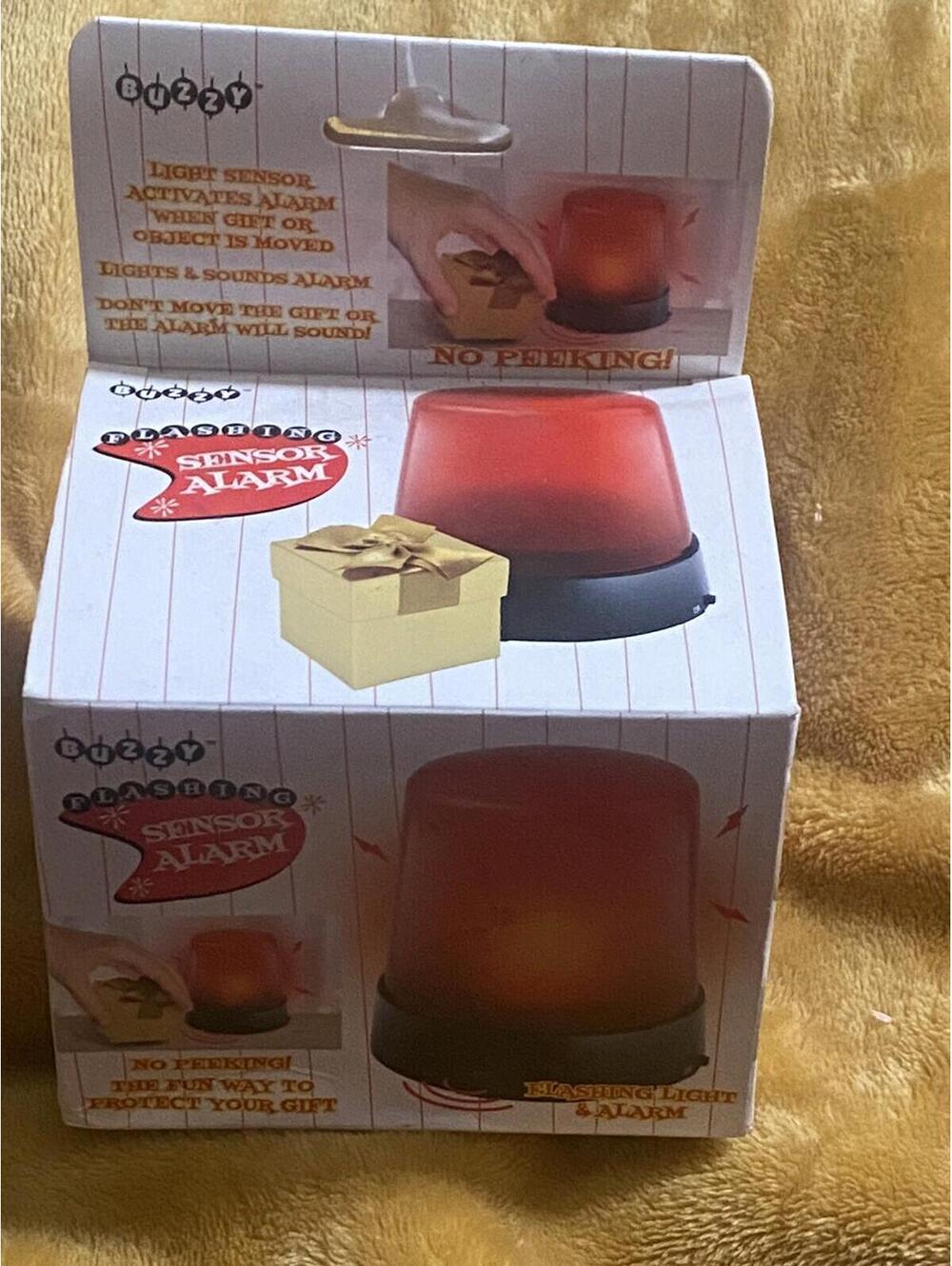 Flashing Sensor Alarm For Gifts, Electronics, Purse Alarms
